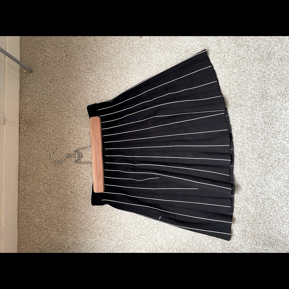 Loft black and white skirt
